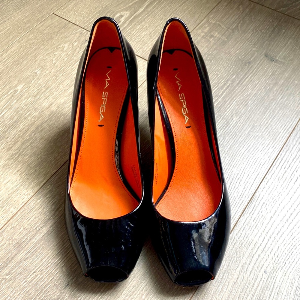 Via Spiga Black Leather Pumps